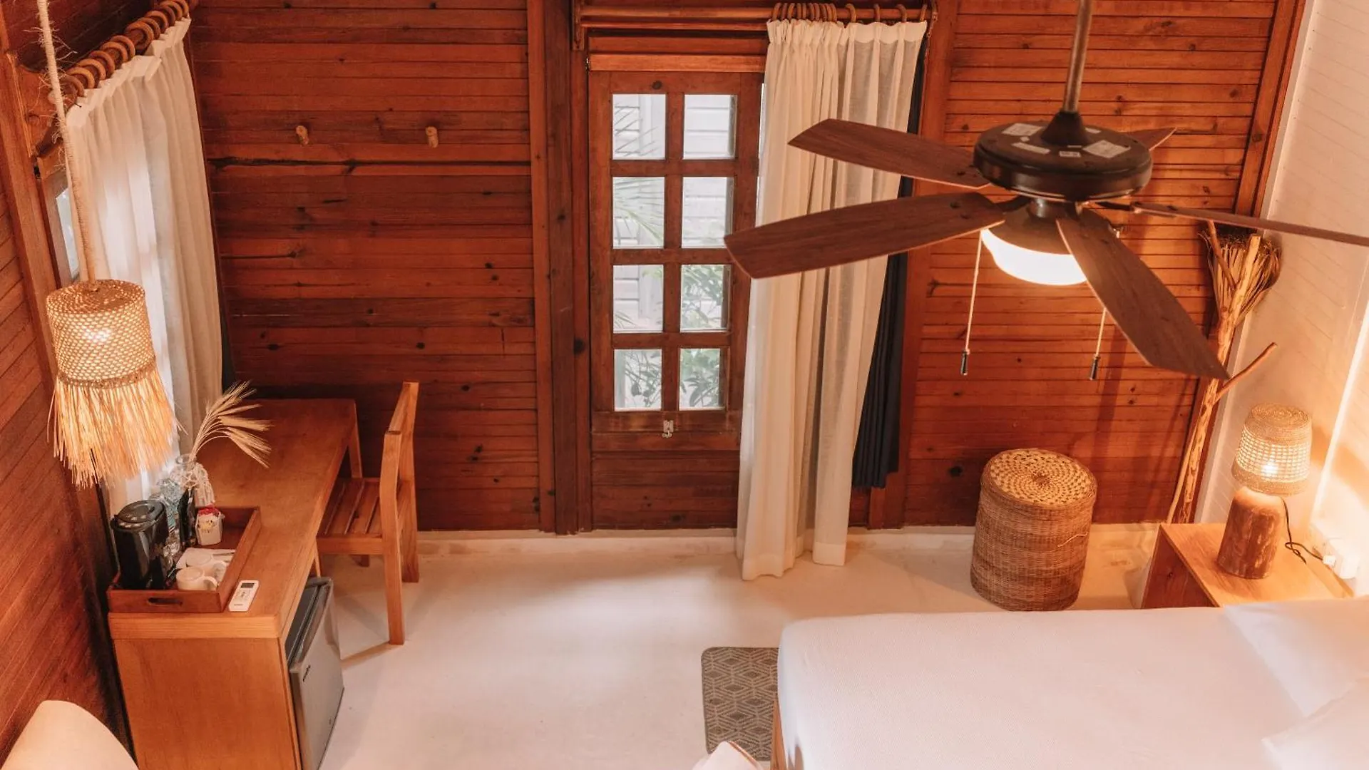 Petit Lafitte Beach Front Hotel & Bungalows Плая-дель-Кармен