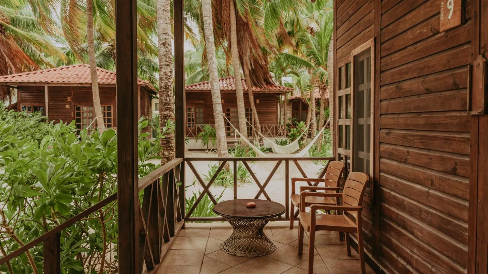 Petit Lafitte Beach Front Hotel & Bungalows Плая-дель-Кармен