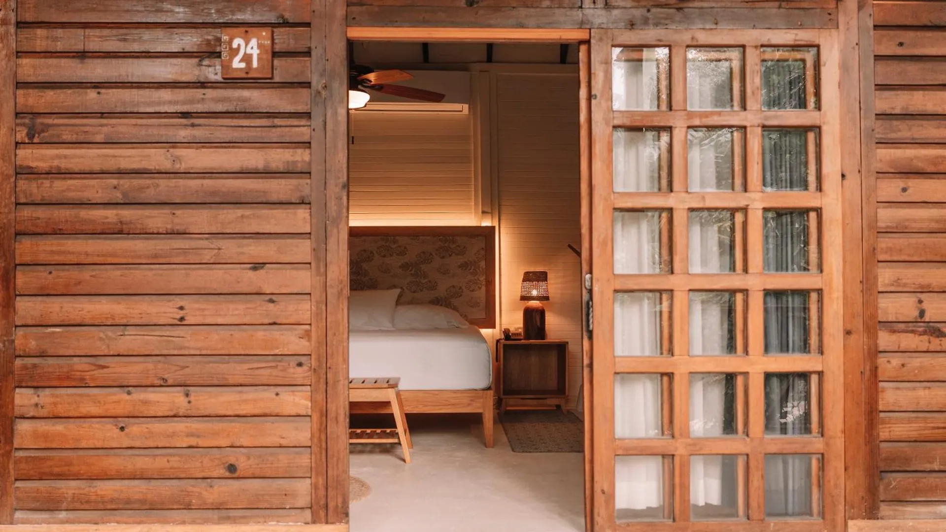 Petit Lafitte Beach Front Hotel & Bungalows Плая-дель-Кармен 4*,  Мексика